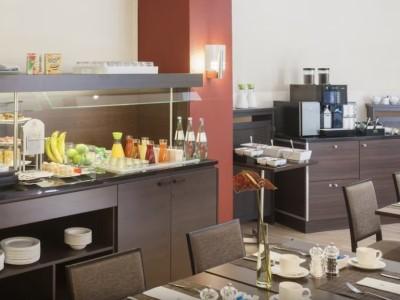Nh Frankfurt Niederrad Hotel